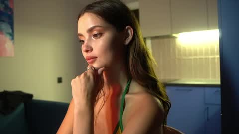 Scarlet online show from 1, 6, 2026