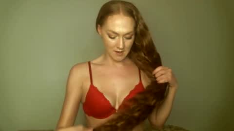 Snapshot of scarletsatine chatting on 28, 12, 2024 Scarlet Satine online show from 28, 12, 2024