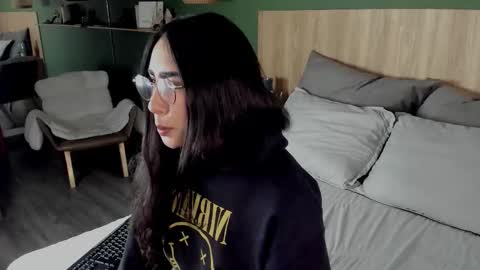 Scarlett  online show from 21, 12, 2025