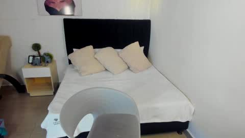 Scarlett online show from 9, 10, 2025