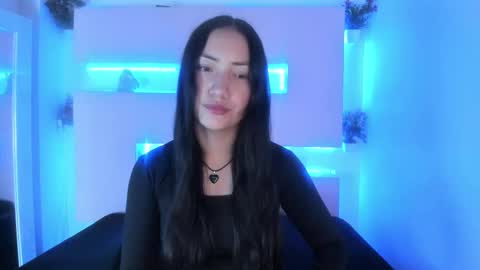 SCARLETT FOX  online show from 18, 9, 2025