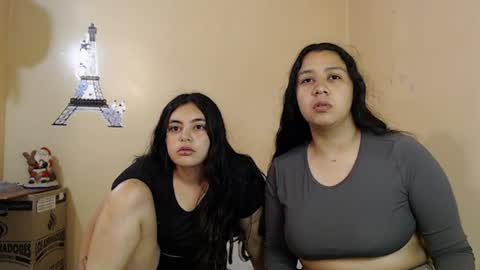 Scarlett and Jazmin online show from 4, 7, 2026