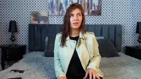 Scarlett online show from 9, 3, 2025