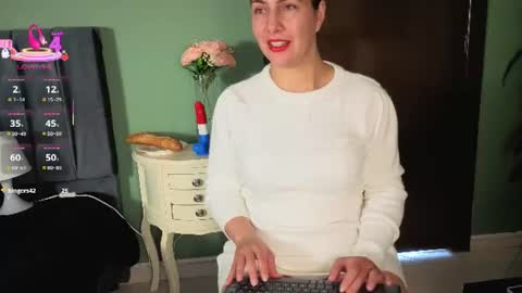 Snapshot of scarlett_moore_ chatting on 15, 7, 2026 Scarlett online show from 15, 7, 2026