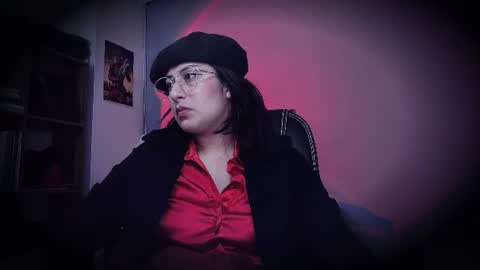 Snapshot of scarlett_sen chatting on 10, 6, 2026 Mistress Scarlett online show from 10, 6, 2026
