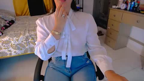 scarlet online show from 15, 4, 2026