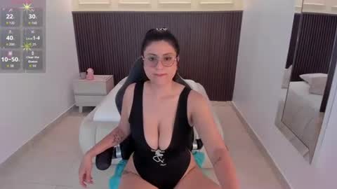 Snapshot of scarlett_voss1 chatting on 19, 6, 2026 SCARLETT online show from 19, 6, 2026