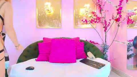 SCARLETTE online show from 16, 2, 2026