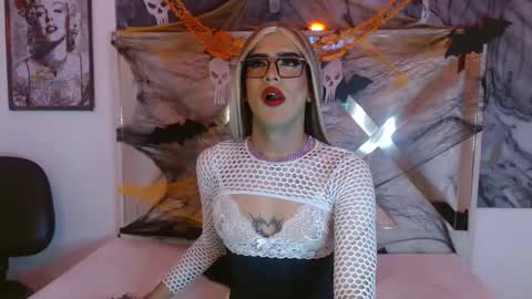 Scarlett online show from 27, 10, 2025