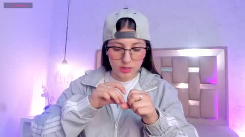 Scarlet online show from 21, 4, 2026