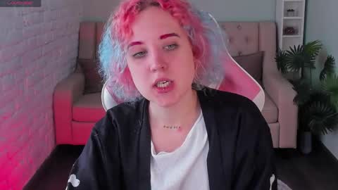 Snapshot of scarlettsparksxx chatting on 25, 5, 2026 Scarlett online show from 25, 5, 2026