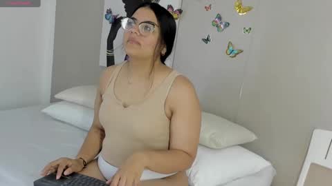 Scarlett Whitmore online show from 1, 10, 2025