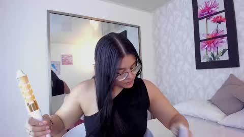 Scarlett Whitmore online show from 8, 10, 2025