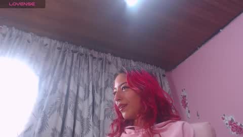 Scarllett online show from 30, 1, 2025