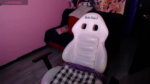 Scarllett online show from 11, 2, 2025