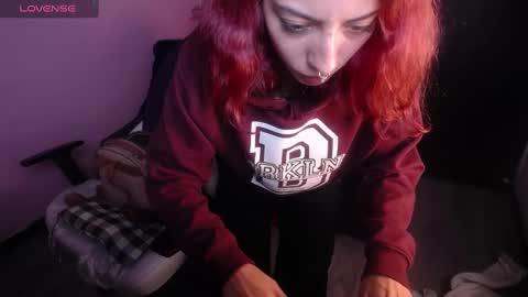 Scarllett online show from 7, 3, 2025