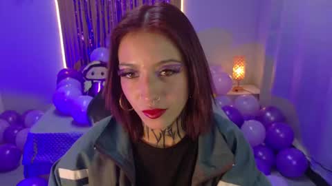 Scarllett online show from 5, 11, 2025