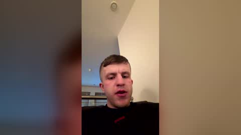 Snapshot of scottishguy220110 chatting on 7, 2, 2026 scottishguy220110 online show from 7, 2, 2026