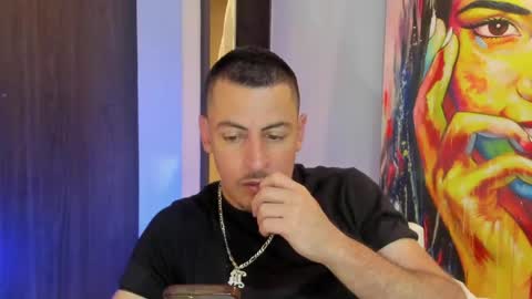 Snapshot of scotty_music chatting on 27, 5, 2026 Ricardo online show from 27, 5, 2026
