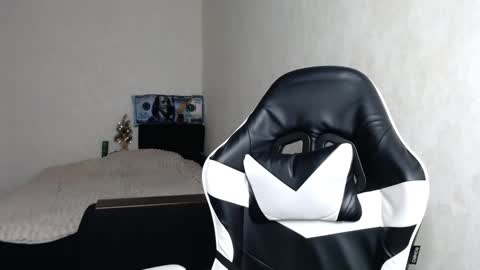 scratc_h online show from 12, 1, 2025