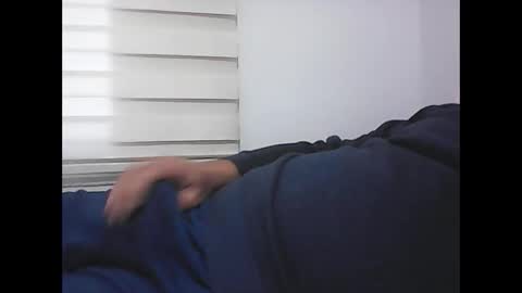 Snapshot of screw2 chatting on 14, 12, 2025 Evren online show from 14, 12, 2025