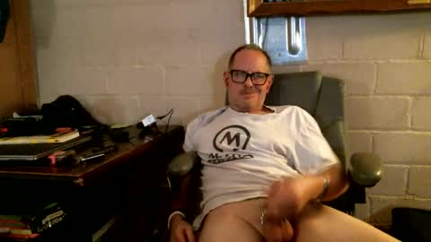 eating pussy  sucking dick online show from 3, 11, 2025