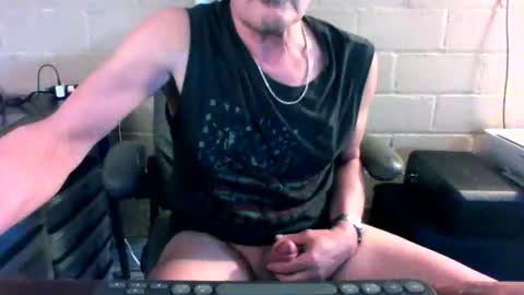 eating pussy  sucking dick online show from 13, 2, 2026