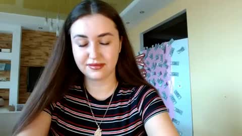Elizabeth  online show from 20, 5, 2026