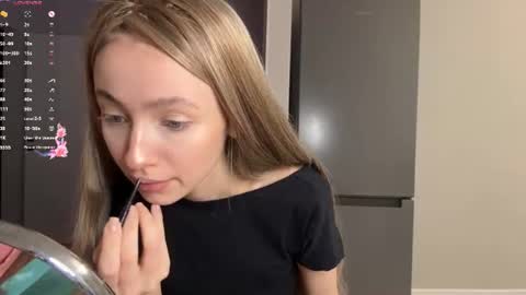Snapshot of seasonhamiss chatting on 27, 6, 2026 Kate online show from 27, 6, 2026