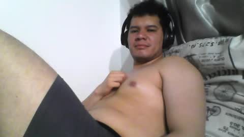 Snapshot of seb5759 chatting on 20, 5, 2026 seb5759 online show from 20, 5, 2026