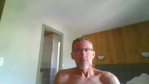 Snapshot of seb846894 chatting on 15, 6, 2026 seb846894 online show from 15, 6, 2026