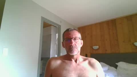 Snapshot of seb846894 chatting on 16, 6, 2026 seb846894 online show from 16, 6, 2026