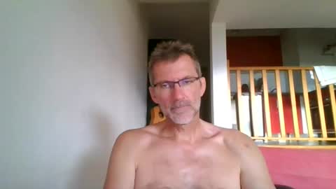 Snapshot of seb846894 chatting on 4, 8, 2026 seb846894 online show from 4, 8, 2026