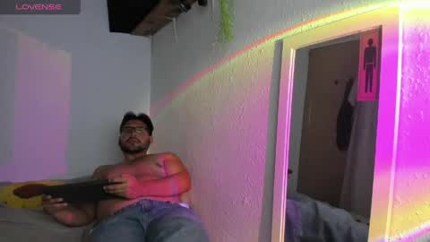 Snapshot of sebas9608 chatting on 19, 5, 2026 Sebastian Bn online show from 19, 5, 2026