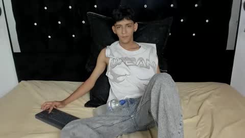 Sebastian Alvarez online show from 4, 3, 2026