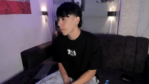 sebas_pretty7 online show from 1, 4, 2026