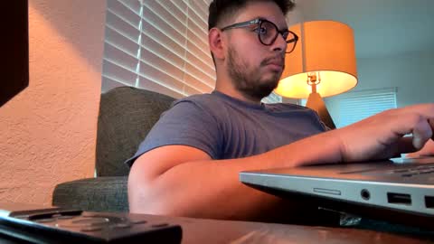 Snapshot of sebasbilbao7 chatting on 12, 9, 2025 sebasbilbao7 online show from 12, 9, 2025