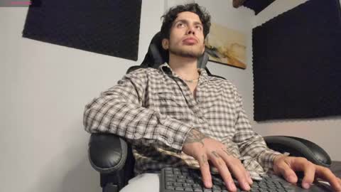 Lucian Sinclair online show from 3, 4, 2026