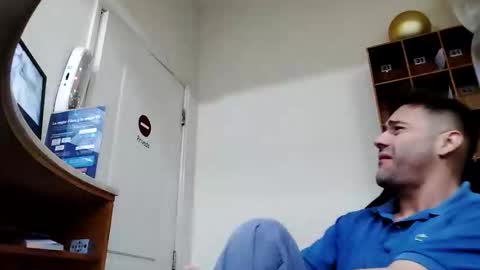 Snapshot of sebatorlop chatting on 27, 2, 2026 Sebastian Torres Lpez online show from 27, 2, 2026