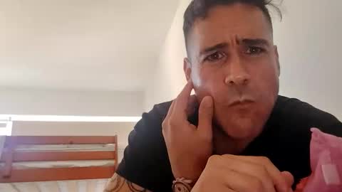 Snapshot of sebatorlop chatting on 1, 3, 2026 Sebastian Torres Lpez online show from 1, 3, 2026