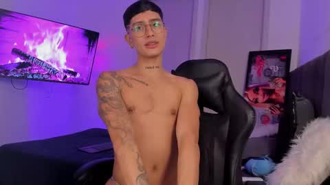 SEBASTIAN PALACIO online show from 23, 12, 2025