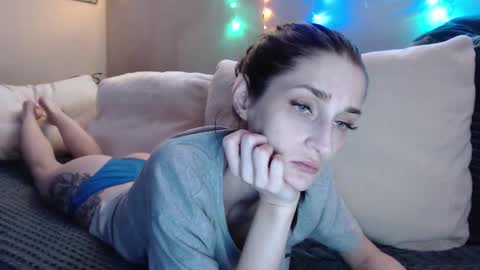 Anna online show from 5, 12, 2025