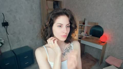 Snapshot of secret_des1res chatting on 22, 5, 2026 Mia online show from 22, 5, 2026