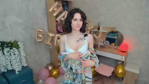 Snapshot of secret_des1res chatting on 12, 6, 2026 Mia online show from 12, 6, 2026