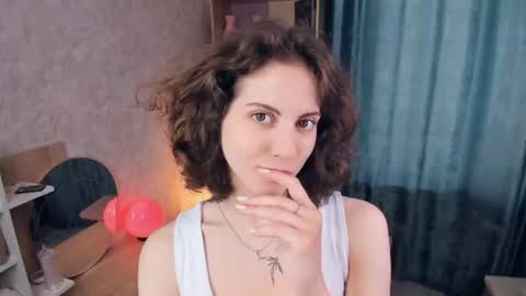 Snapshot of secret_des1res chatting on 24, 6, 2026 Mia online show from 24, 6, 2026