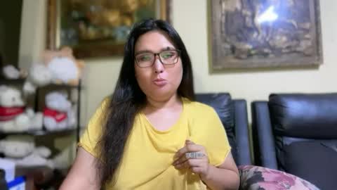 seductive_housewife online show from 9, 4, 2026