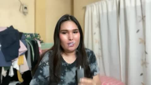 seductive_housewife online show from 11, 4, 2026