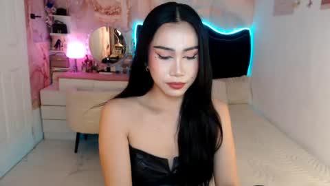 Snapshot of seductive_vana chatting on 12, 6, 2026 Vanessa online show from 12, 6, 2026