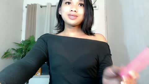 Snapshot of seductivedeluxe69 chatting on 19, 5, 2026 Deluxe online show from 19, 5, 2026