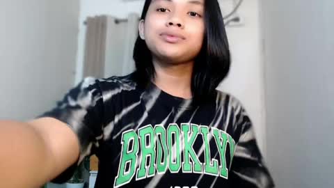 Snapshot of seductivedeluxe69 chatting on 22, 5, 2026 Deluxe online show from 22, 5, 2026